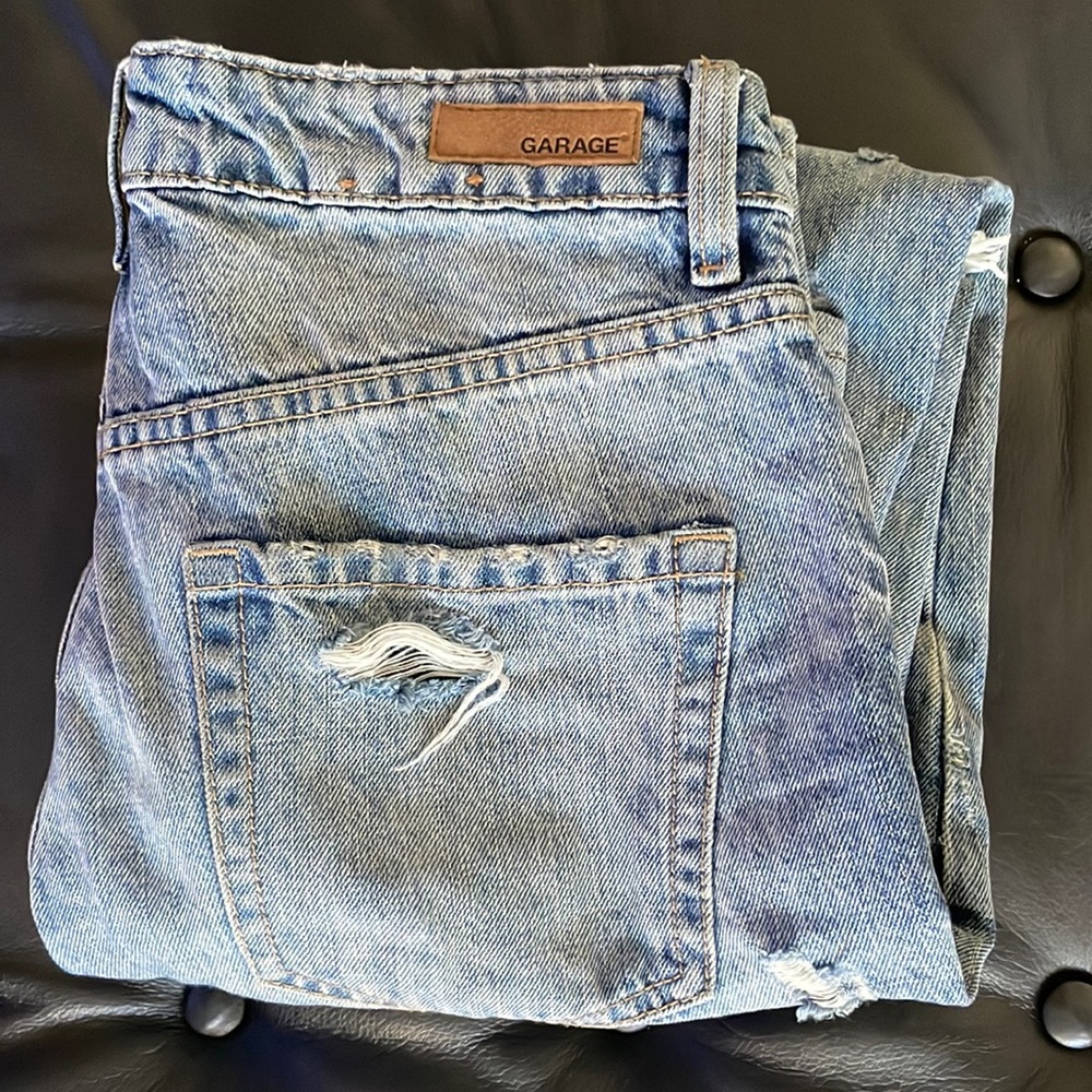 Garage ripped mom jeans